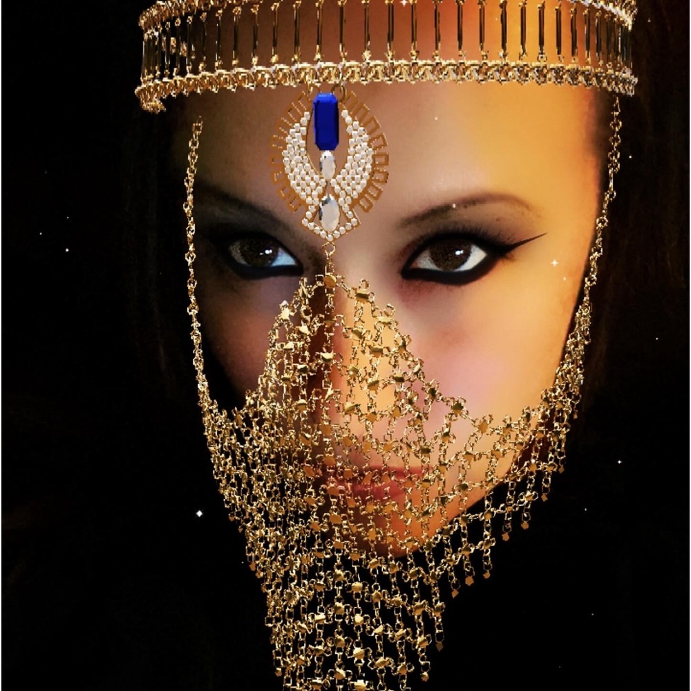 Meet your Posher, Samantha